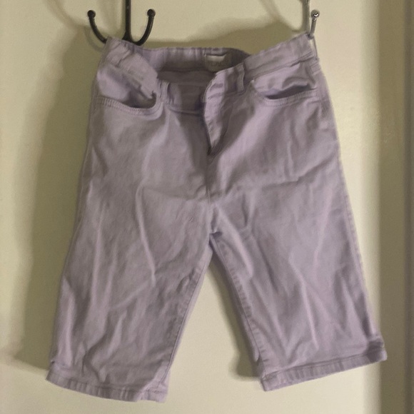 Children’s Place purple shorts - Picture 1 of 4